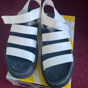 Sincerely Jules White Platform Sandals